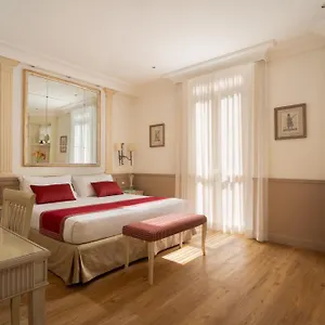 4* Hotell Glori